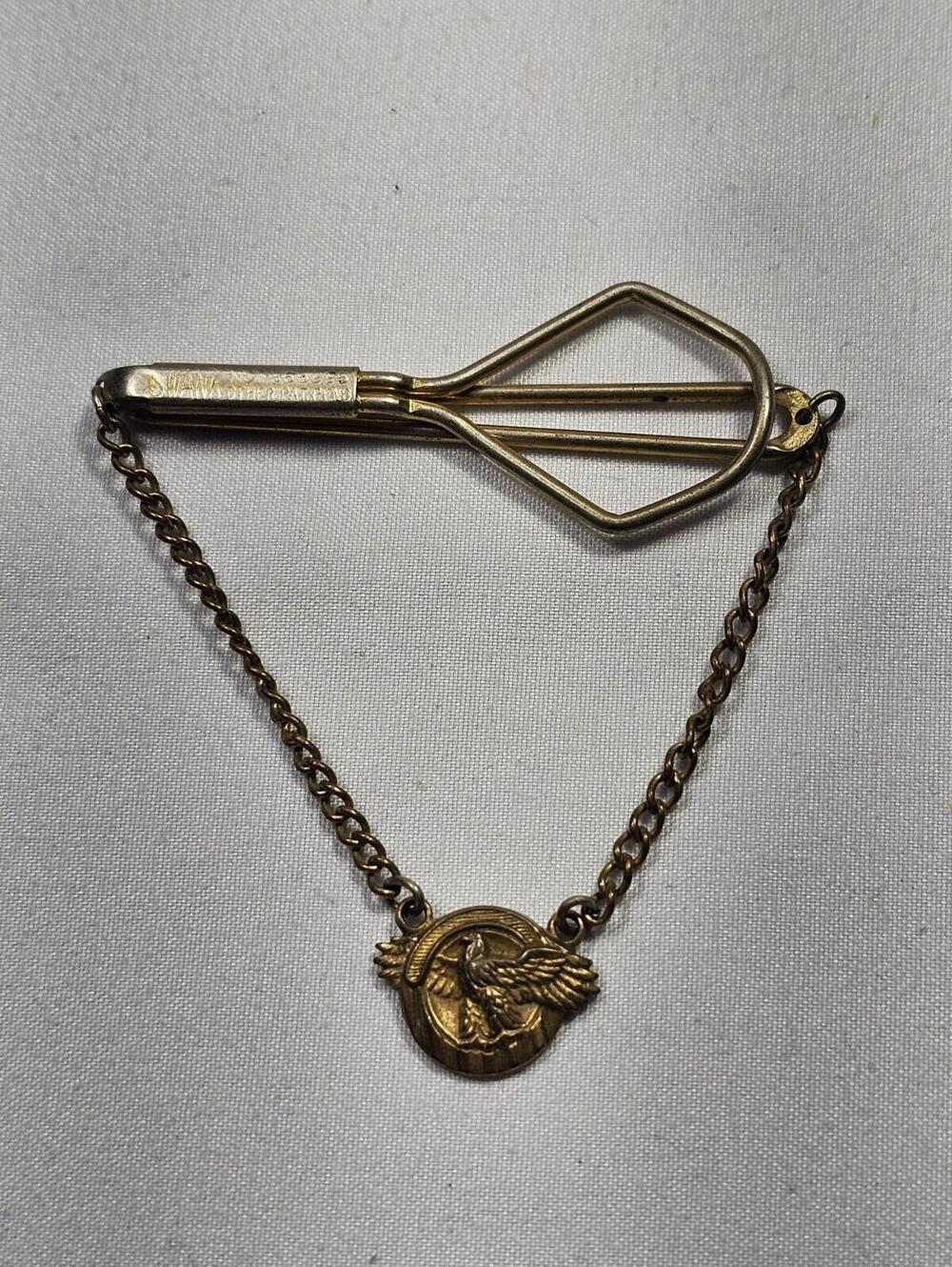 Vintage US Military Ruptured Duck Honorable Discharge Tie Bar/Clip with Chain